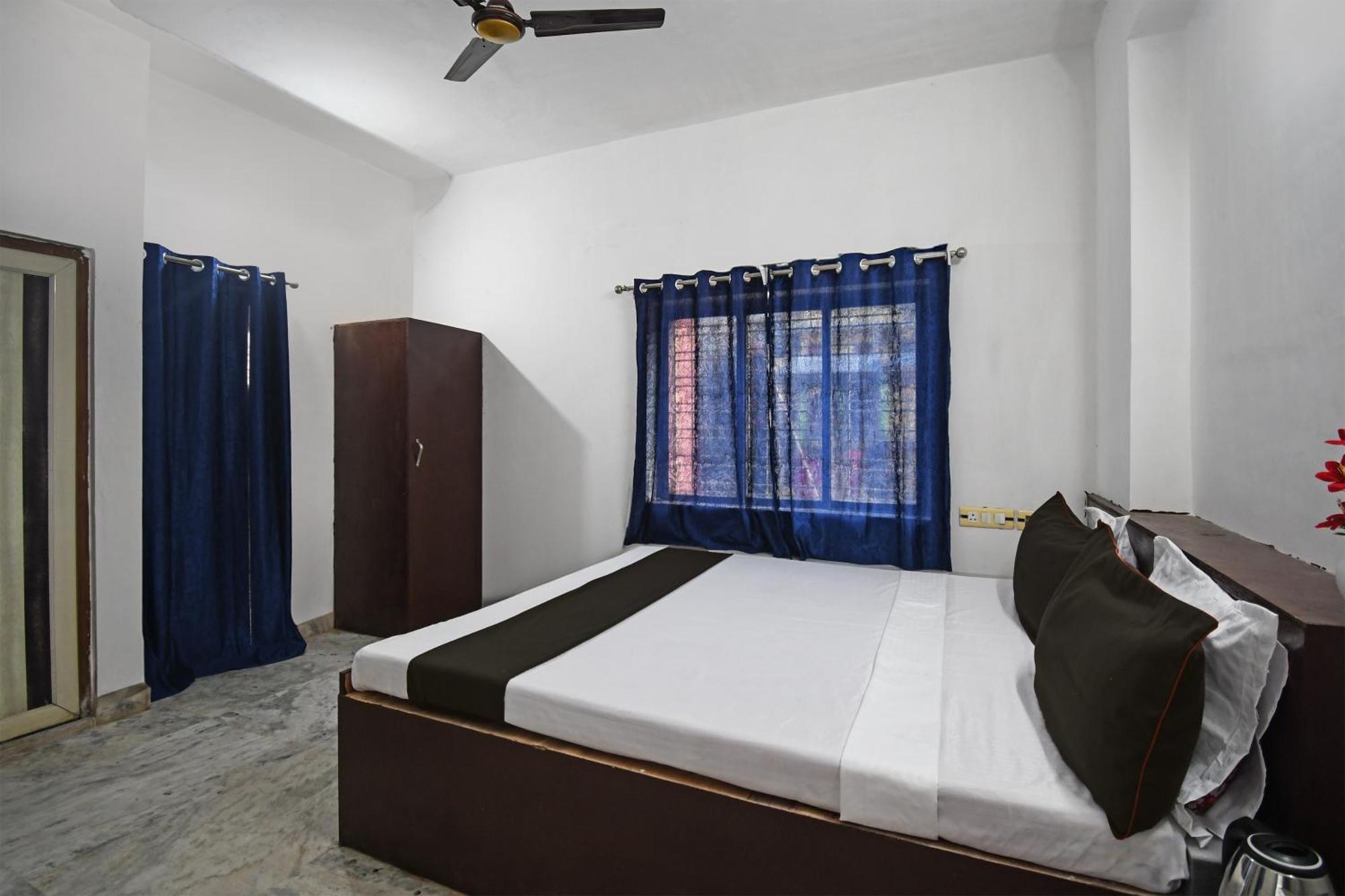Oyo Hotel Chinar Park โกลกาตา ภายนอก รูปภาพ