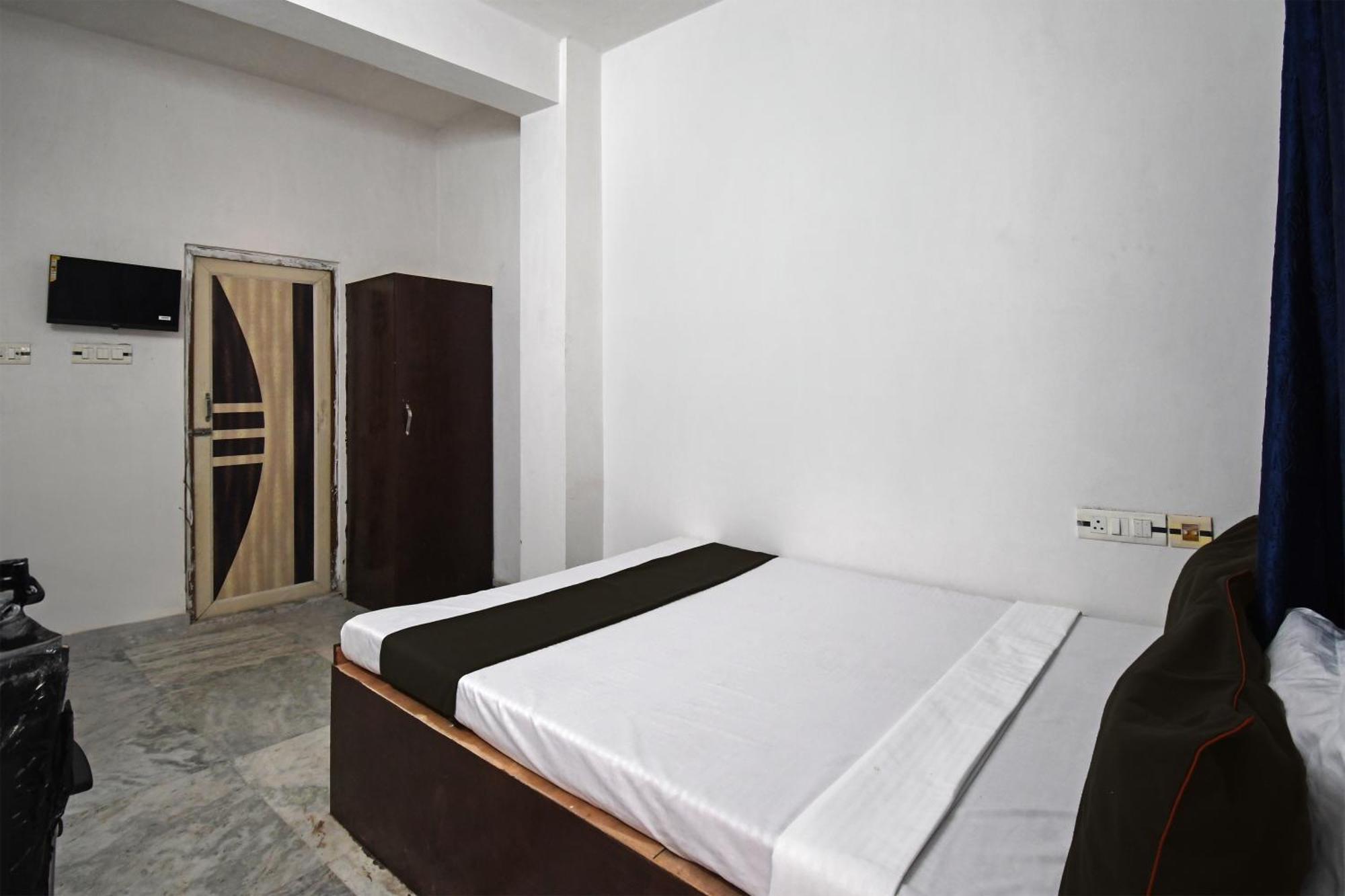 Oyo Hotel Chinar Park โกลกาตา ภายนอก รูปภาพ