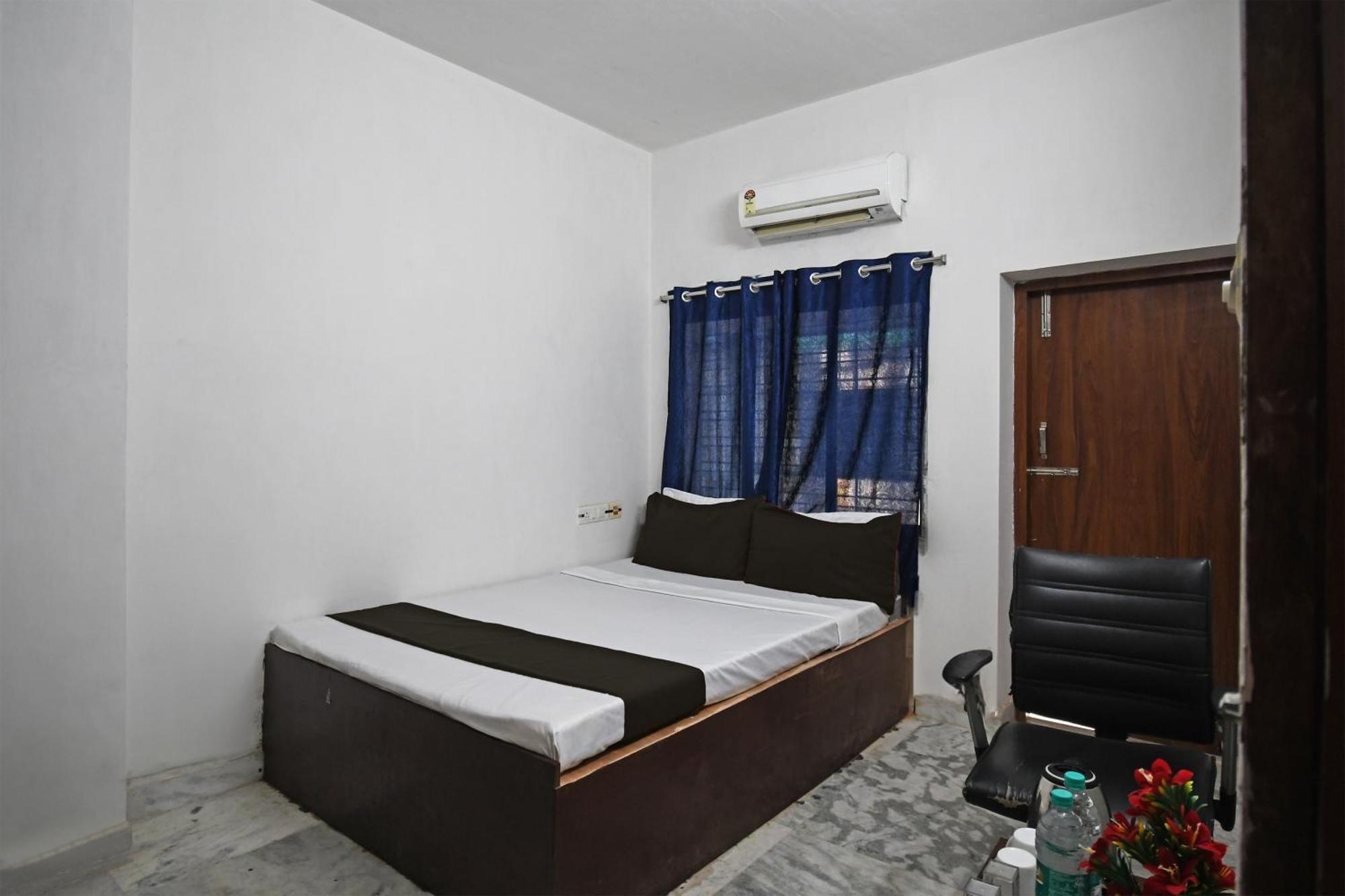 Oyo Hotel Chinar Park โกลกาตา ภายนอก รูปภาพ